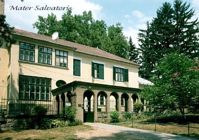 Mater Salvatoris House 호텔 Gödöllő 외부 사진